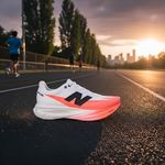 Tenis New Balance Fuelcell Rebel V5 Masculino