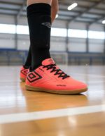 Chuteira Umbro Futsal Ultraskin Coral Jr Cod: 16100