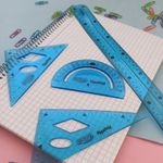 Kit Jogo Geométrico Flexível BRW Rosa ou Azul - Régua, Transferidor, Esquadro