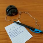 Caneta Fixa Azul com Corrente Newpen + Recarga