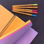 Caderno Colegial Tilibra Neon Kori Folhas Coloridas 80 Folhas