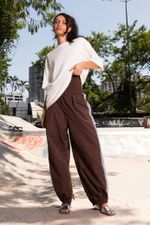 CALÇA TAFETÁ MARROM FAIXA LATERAL - STRIDE