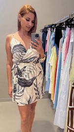Vestido Curto Estampado Viscose - Decote Transpassado