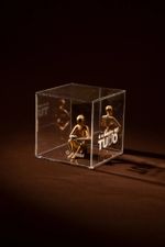 Cubo Acrílico - O Amor é o Centro de Tudo
