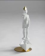 Escultura Menino em Travessia - Sui Objetos