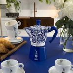 Moka Express Dolce & Gabbana Blu Med - 6 Xícaras - Bialetti
