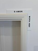 Placa Batente Porta - o Amor Mora - Soul Artsy
