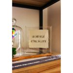 Quadro Acrílico Bordado - Lar & Histórias