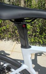 Bike Twitter T8 Pro 24v Aros Carbono Freios Hidr Guidão Carb