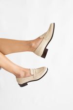 Mocassim Loafer  Couro Essential Off White