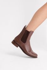 Bota Chelsea Couro Cacau