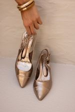 Scarpin Slingback Couro Prata Velho Salto Bloco