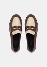 Mocassim Loafer Essential Couro Bicolor Cacau e Off White