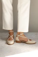 SAPATO MARY JANE RECORTE COURO OFF WHITE