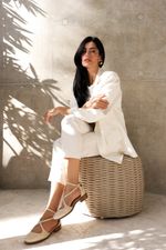 SAPATO MARY JANE RECORTE COURO OFF WHITE