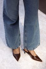 Scarpin Slingback Couro Cacau Salto Fino