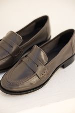 Mocassim Loafer Essential Couro Argila