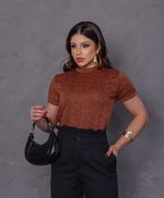 Blusa Manga Curta em Tweed - Cloe - Avelã