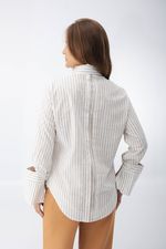 Camisa Regina Caramelo Listrada