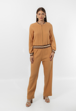 Conjunto Paloma Caramelo