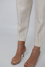Conjunto Núbia Risca de Giz Creme