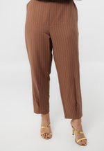 Conjunto Núbia Risca de Giz Marrom