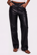 CALÇA WIDE COURO