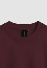 Camiseta Fit Premium Masculina - Vinho