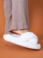 Fuzzy Flatform Mila