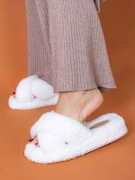 Fuzzy Flatform Mila