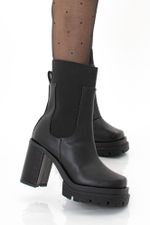 Bota Feminina Meia Pata Cano Médio Vanessa