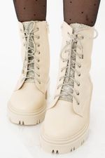 Bota Coturno Feminina Tratorada Cano Médio Shine