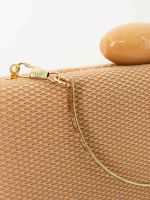 Clutch Texturizada com Fecho Acrílico Aruba