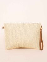 Clutch de Palha com Aplique de Miçangas Maya