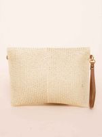 Clutch de Palha com Aplique de Miçangas Maya