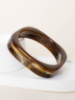 Bracelete Quadrado em Acrílico Regina