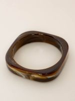 Bracelete Quadrado em Acrílico Regina