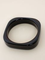 Bracelete Quadrado em Acrílico Regina