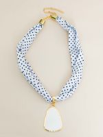 Choker em Tecido Poá com Pingente Esmaltado Isa