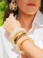 Bracelete em Metal Martelado Vivian