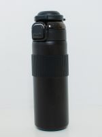 Garrafa Térmica com Dupla Saída e Revestimento em Silicone Pietra 