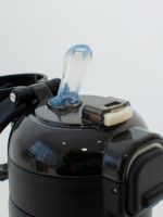 Garrafa Térmica com Dupla Saída e Revestimento em Silicone Pietra 