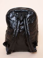 Mochila Média Acetinada com Bolso Frontal Patrícia 