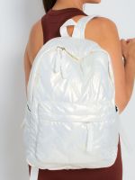 Mochila Média Acetinada com Bolso Frontal Patrícia 
