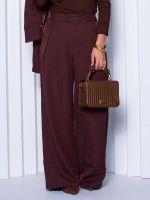 Calça  Alfaiataria Pantalona com Pregas Frontais Emanuelle