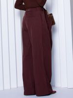 Calça  Alfaiataria Pantalona com Pregas Frontais Emanuelle