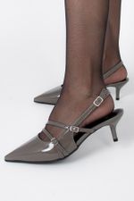 Scarpin Feminino Slingback Verniz Tali