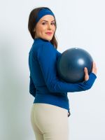 Jaqueta Slim em Poliamida com Thumb Hole e Recortes Millany
