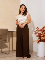 Calça Feminina Alfaiataria Wide Leg Cintura Média com Pregas Bruna