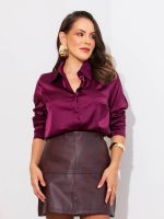 Camisa Feminina Acetinada Manga Longa com Botões Revestidos Kiara